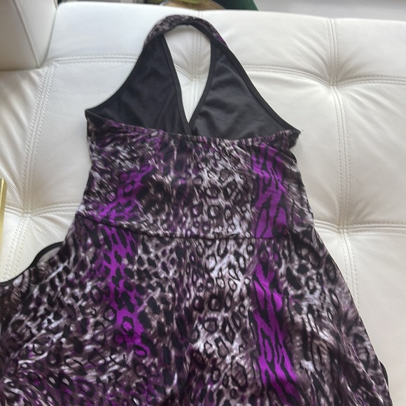 Women’s Summer Backless Mini Dress with necklace - Picture 3 of 4